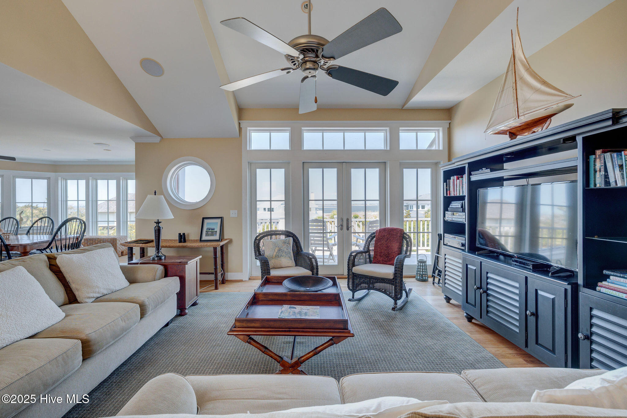 Single Family Residence in Bald Head Island NC 20 Cape Fear Trail 6.jpg
