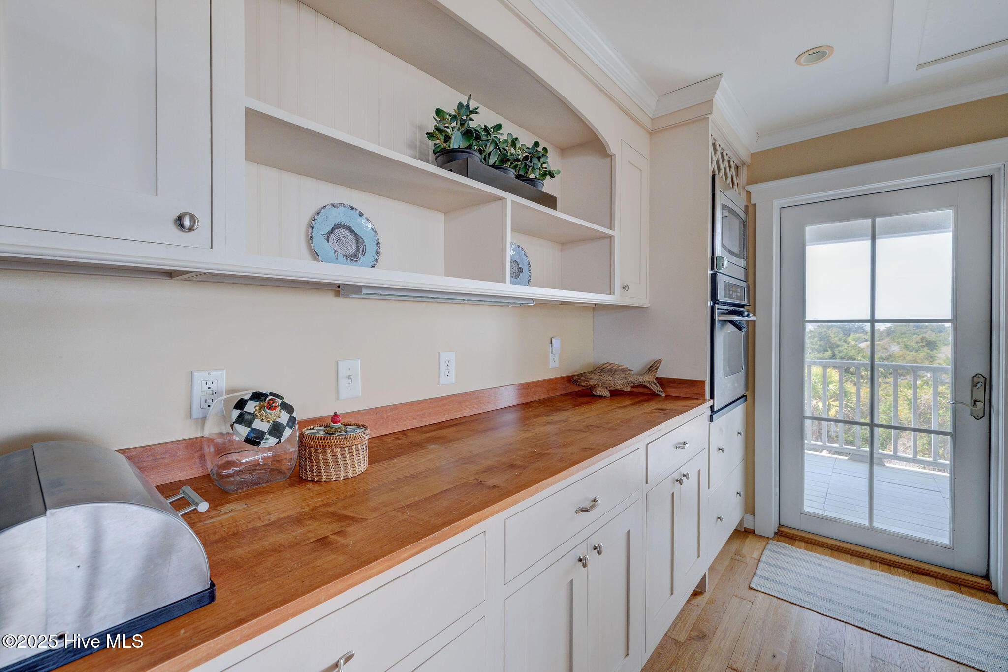 Single Family Residence in Bald Head Island NC 20 Cape Fear Trail 58.jpg