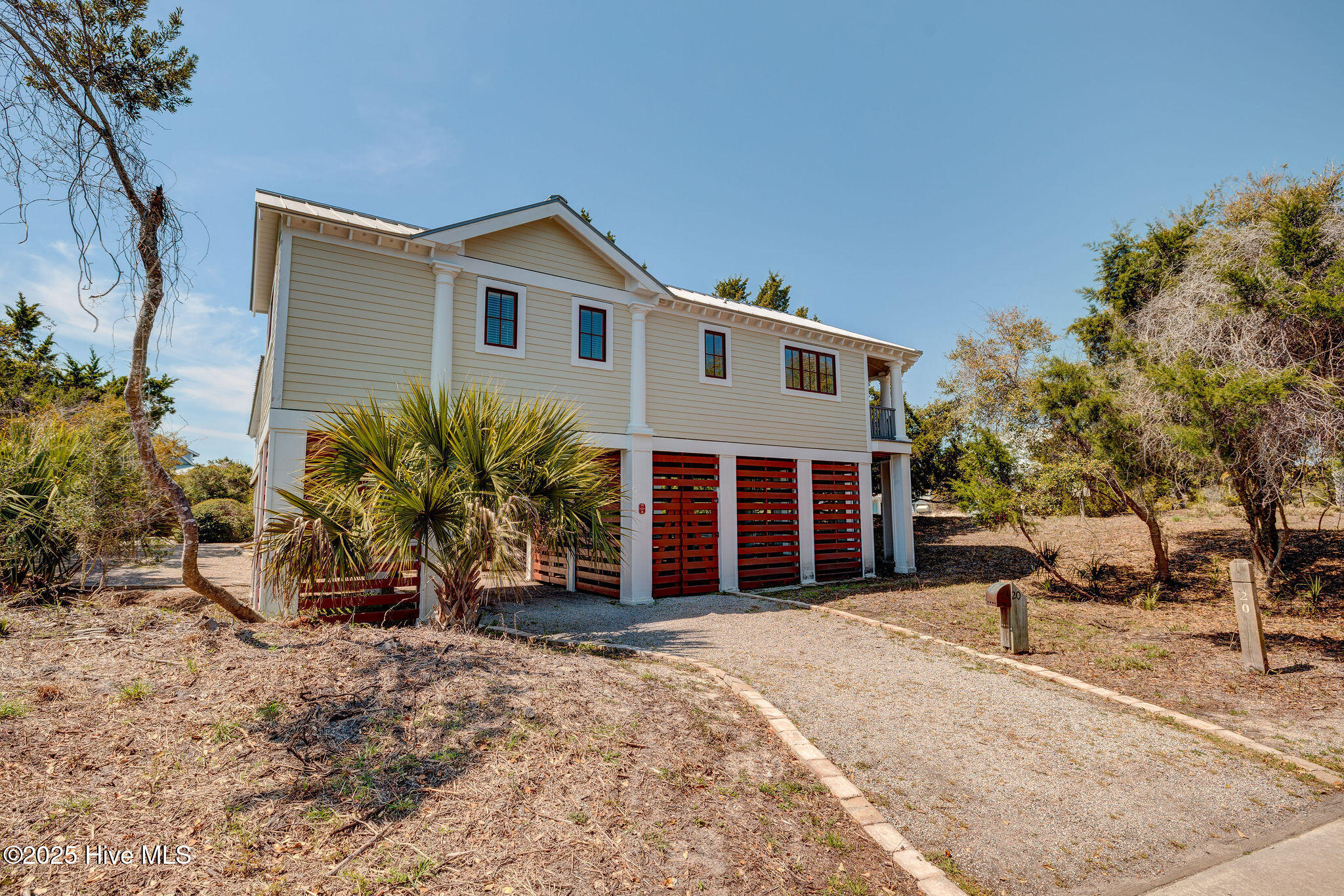 Single Family Residence in Bald Head Island NC 20 Cape Fear Trail 76.jpg