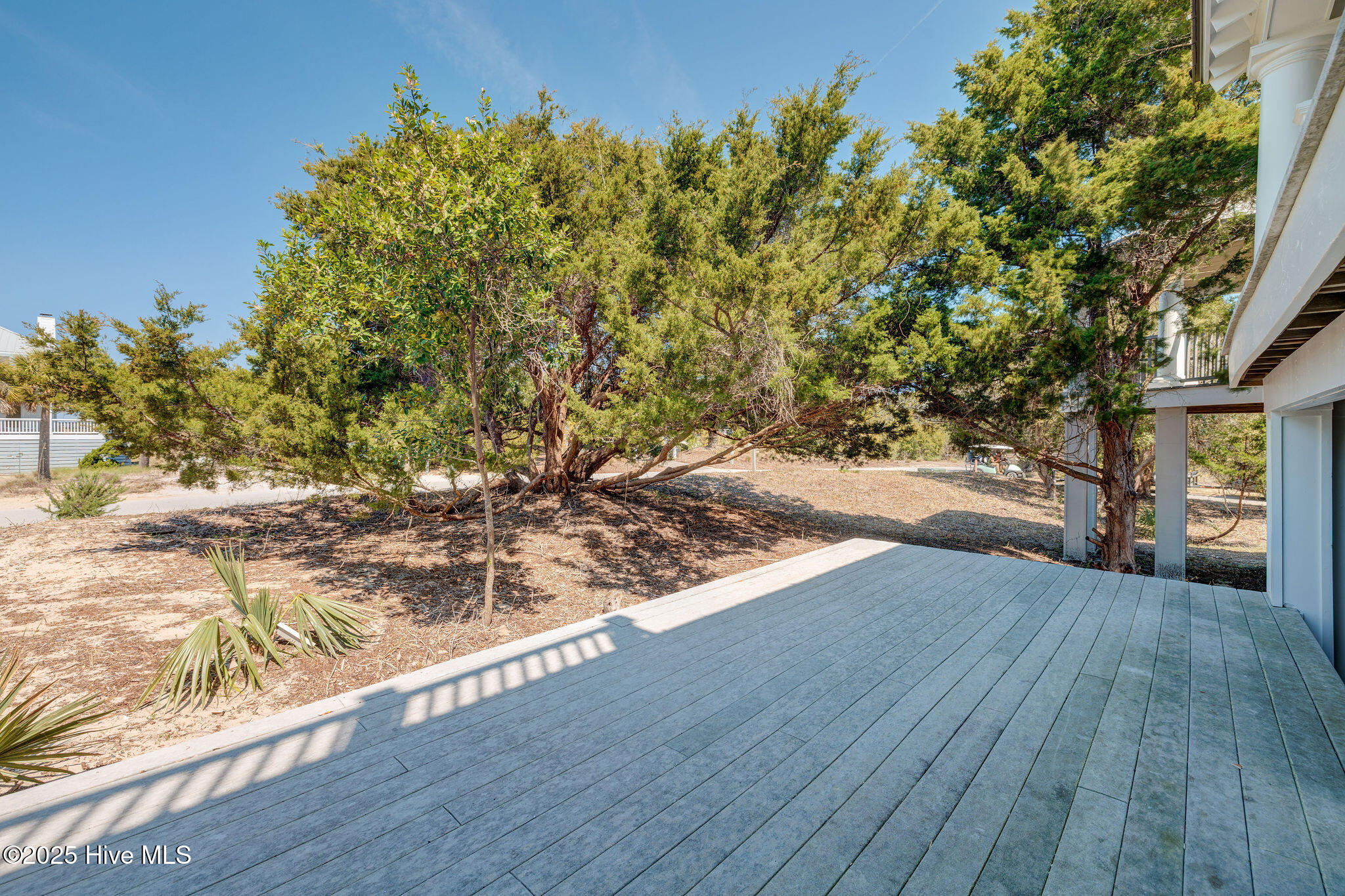 Single Family Residence in Bald Head Island NC 20 Cape Fear Trail 102.jpg