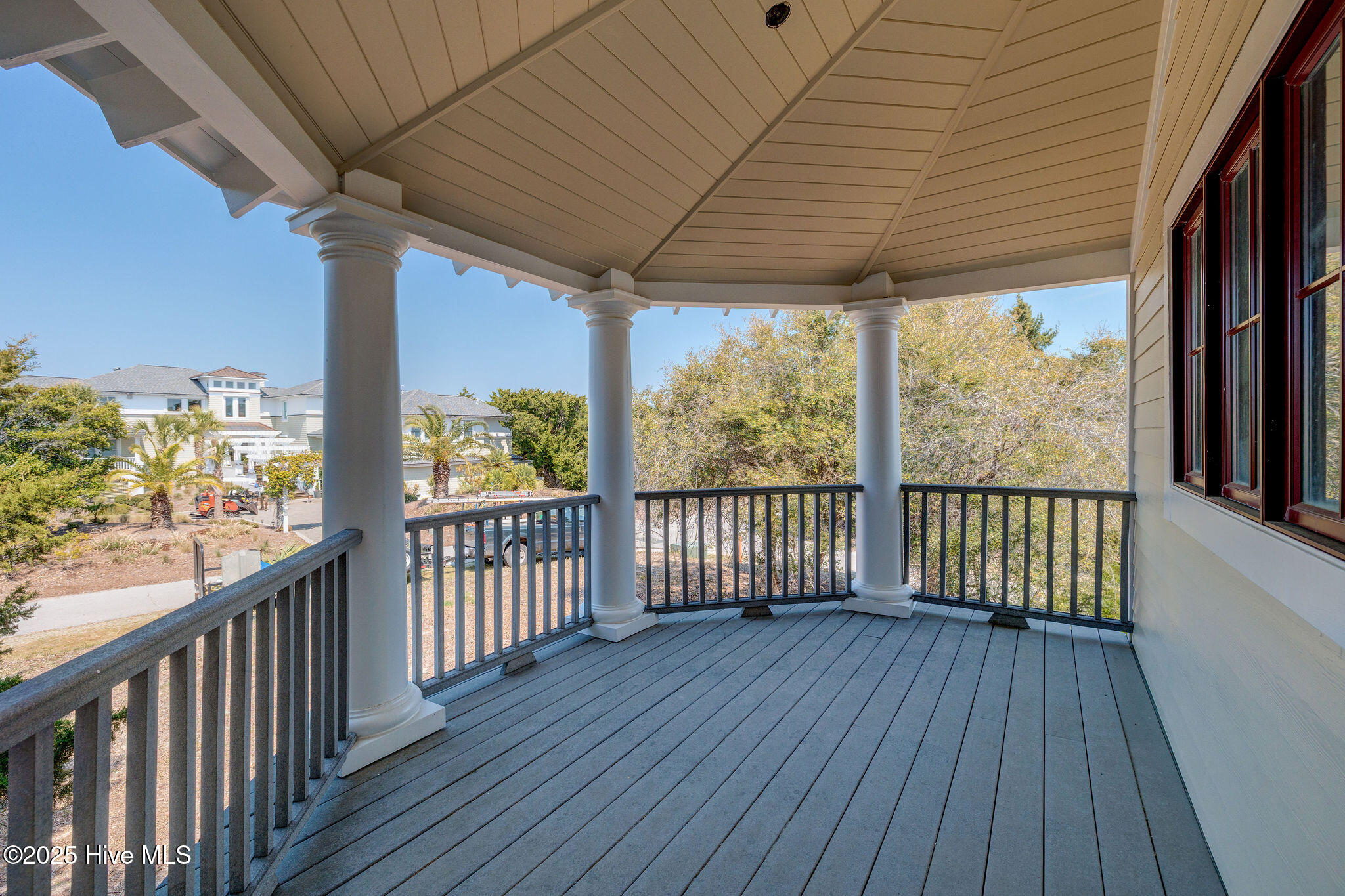 Single Family Residence in Bald Head Island NC 20 Cape Fear Trail 101.jpg