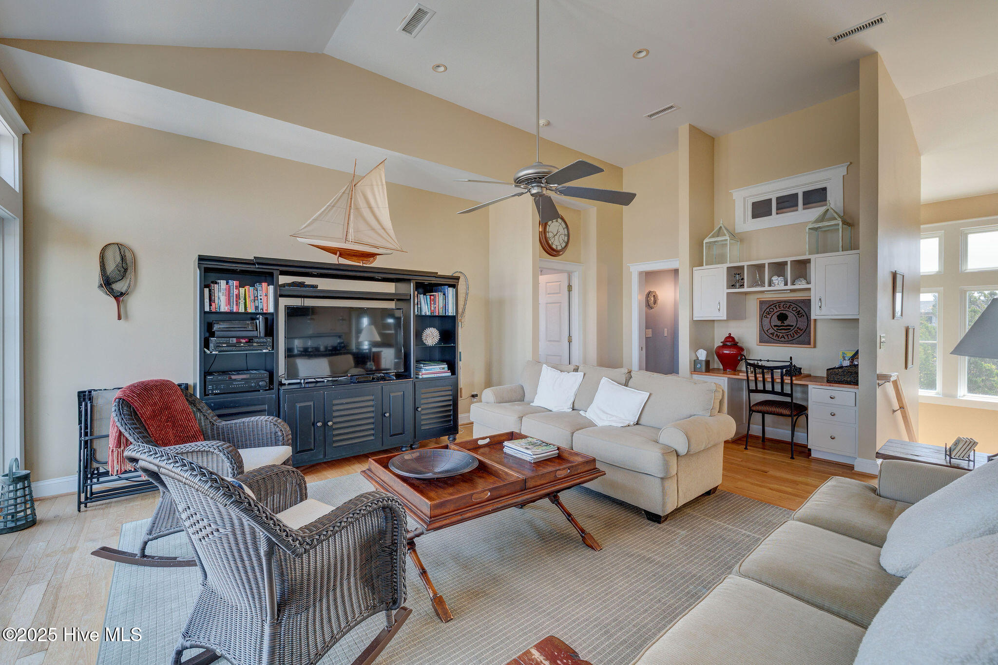 Single Family Residence in Bald Head Island NC 20 Cape Fear Trail 9.jpg