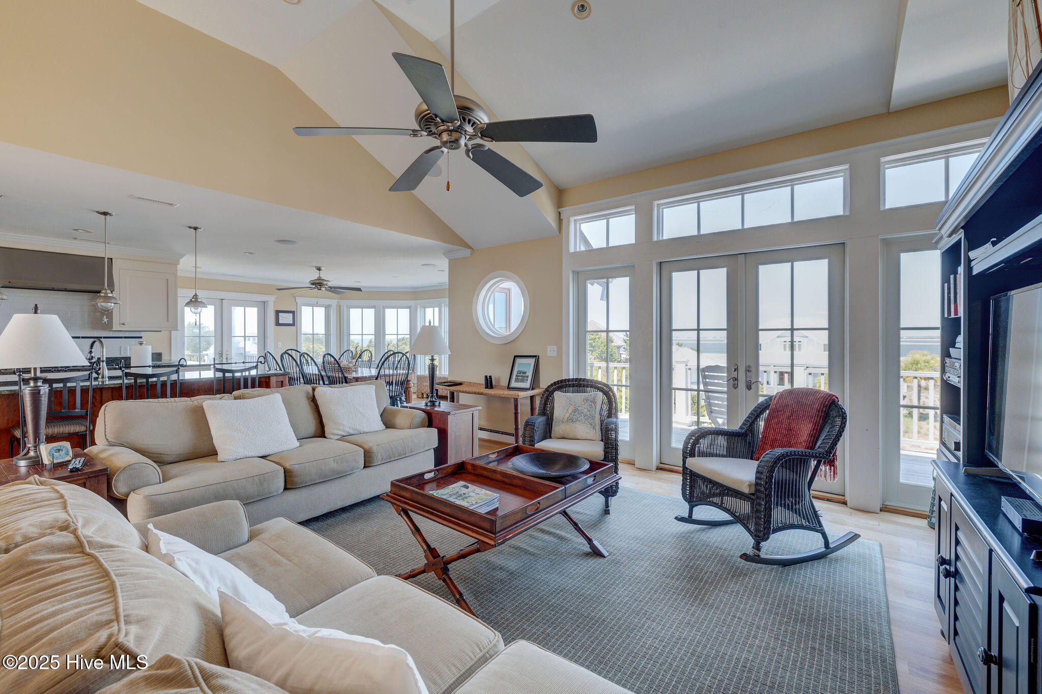 Single Family Residence in Bald Head Island NC 20 Cape Fear Trail 8.jpg