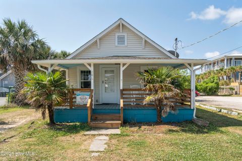 Single Family Residence in Carolina Beach NC 205 Raleigh Avenue.jpg