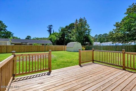 Single Family Residence in Carolina Beach NC 805 Hamlet Avenue 19.jpg