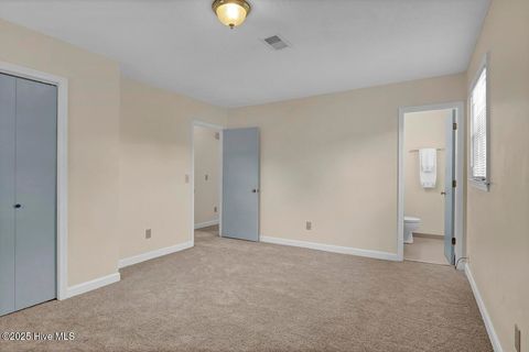 Single Family Residence in Carolina Beach NC 805 Hamlet Avenue 14.jpg