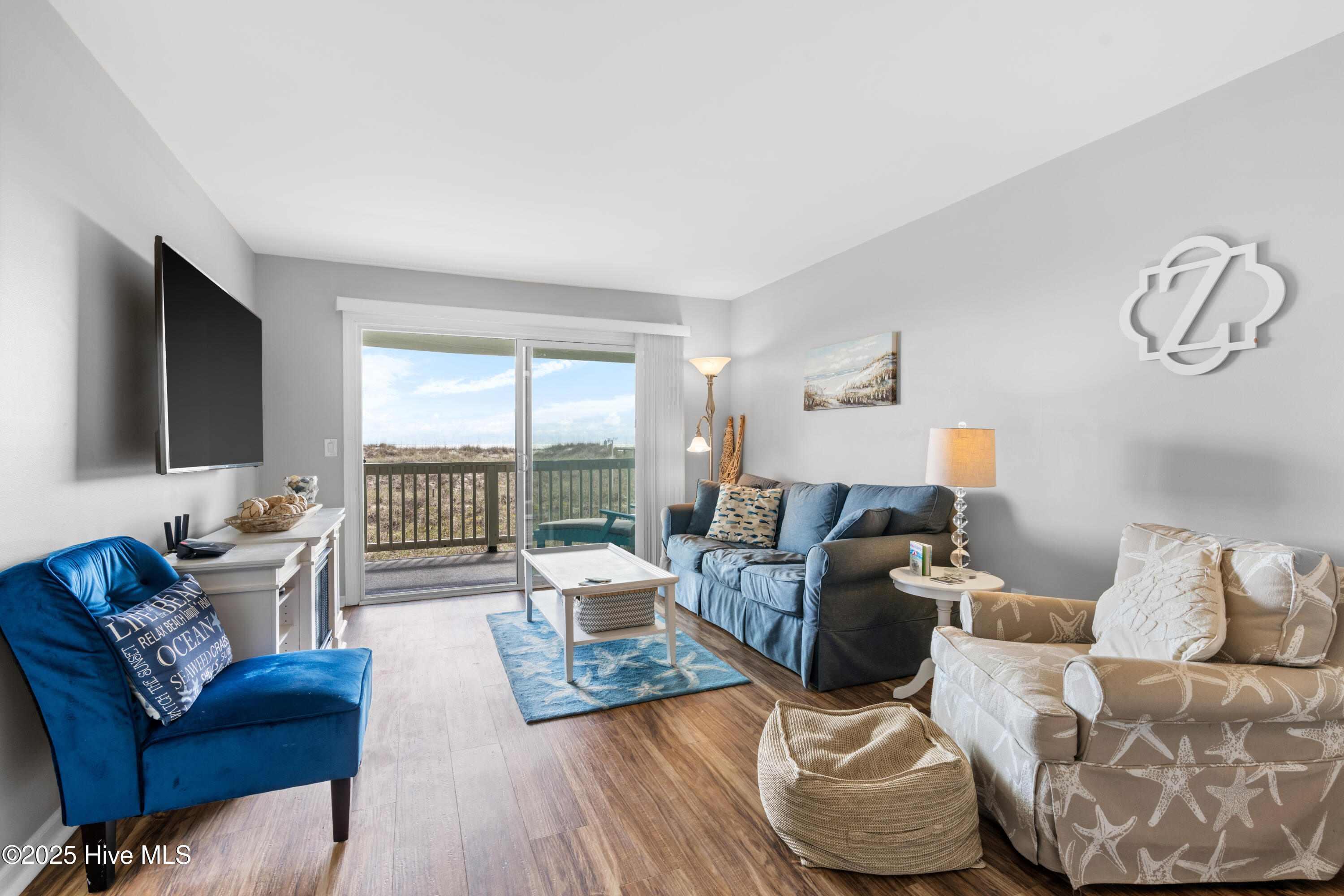 Condominium in Carolina Beach NC 407 Carolina Beach Avenue #1c 7.jpg