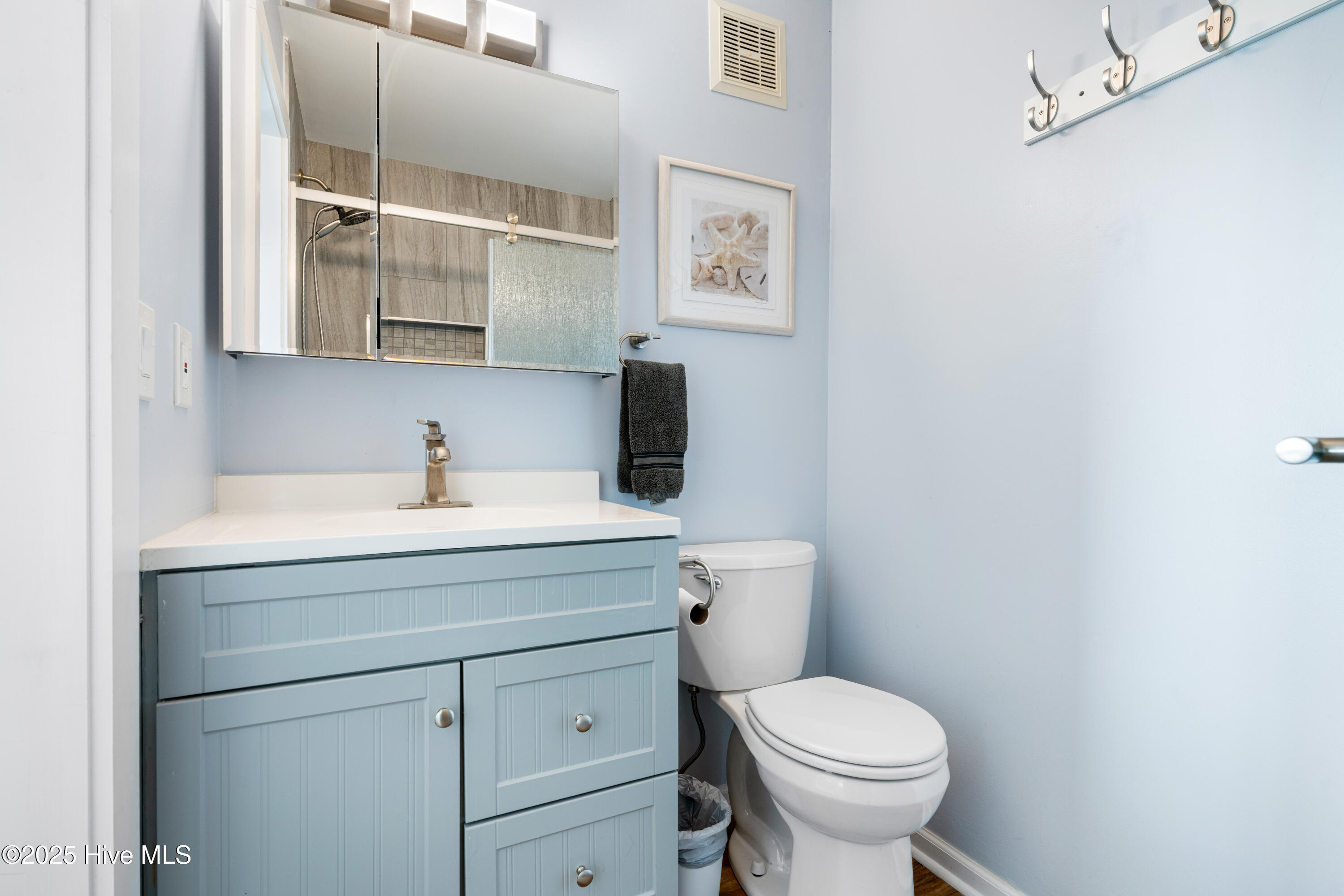 Condominium in Carolina Beach NC 407 Carolina Beach Avenue #1c 21.jpg