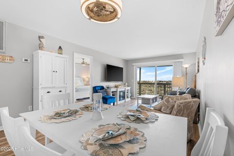 Condominium in Carolina Beach NC 407 Carolina Beach Avenue #1c 6.jpg