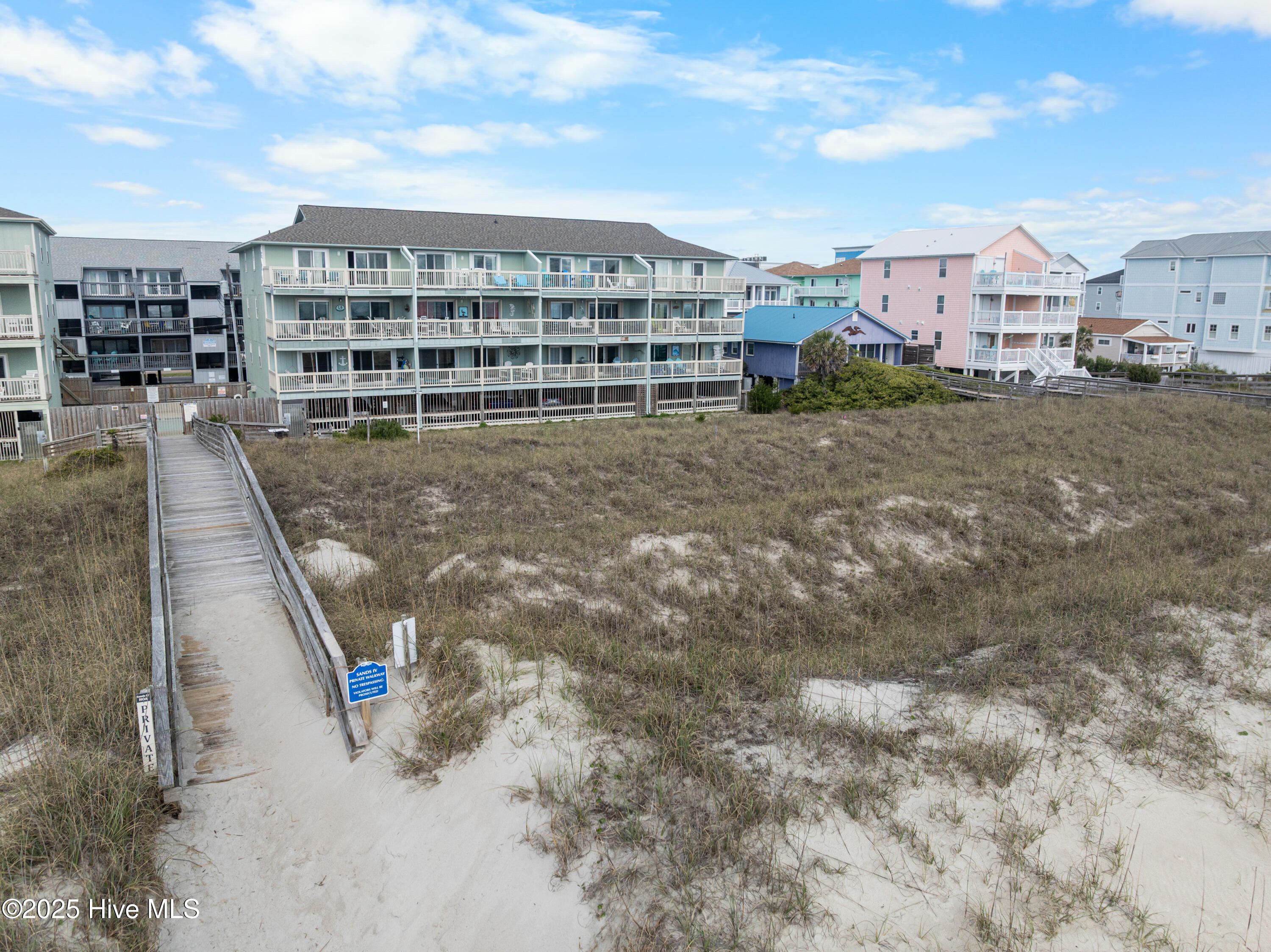 Condominium in Carolina Beach NC 407 Carolina Beach Avenue #1c 3.jpg
