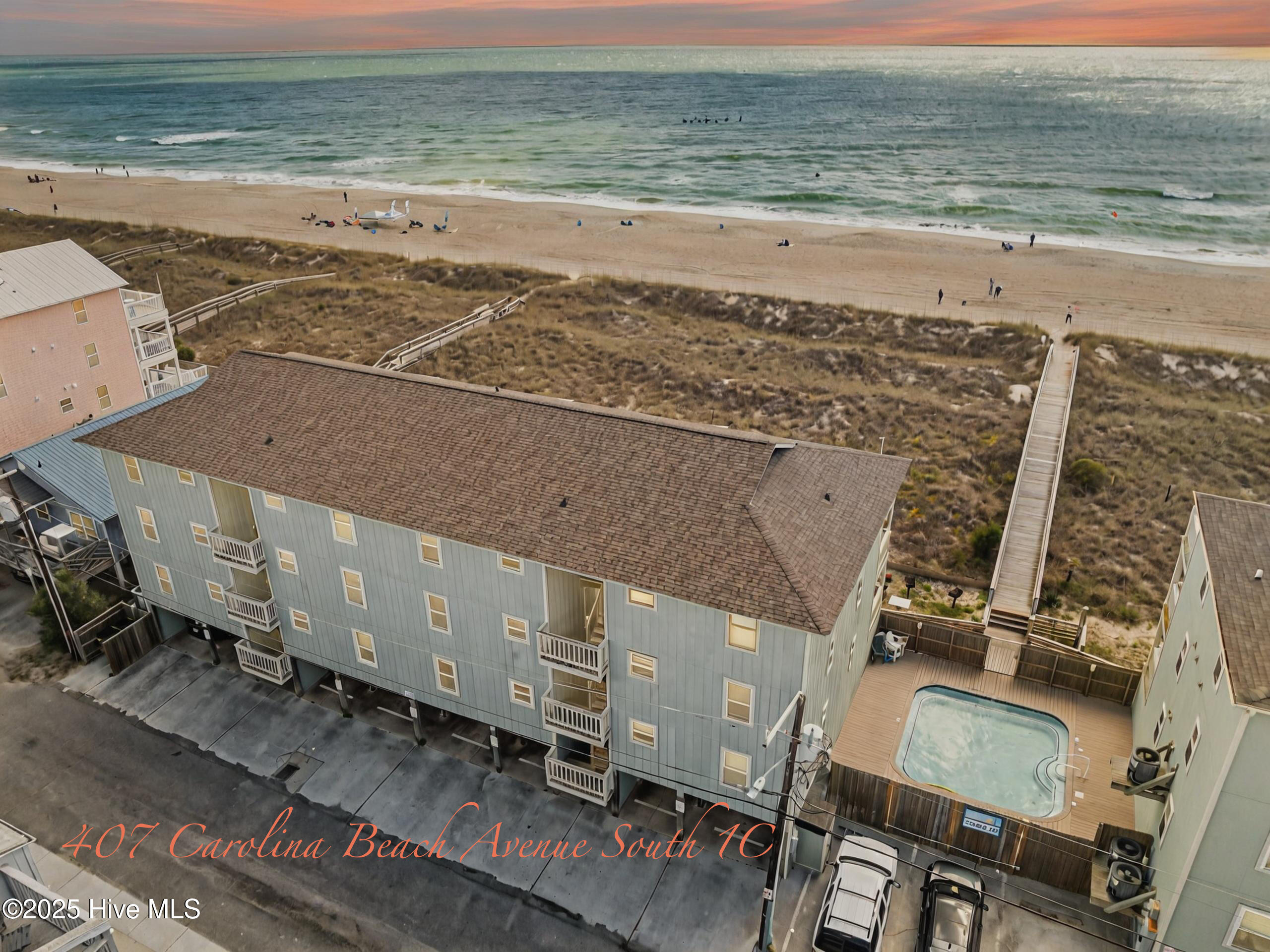 Condominium in Carolina Beach NC 407 Carolina Beach Avenue #1c 0.jpg
