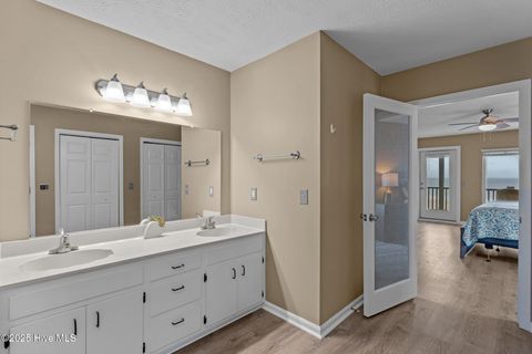 Single Family Residence in Holden Beach NC 557 Ocean Boulevard 37.jpg