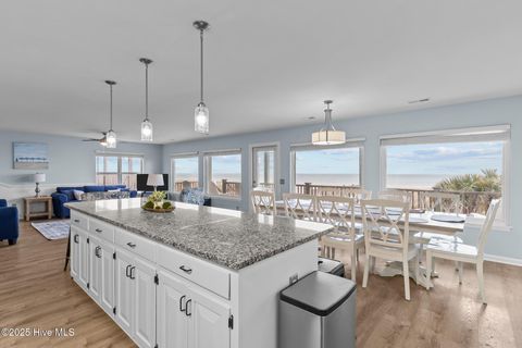 Single Family Residence in Holden Beach NC 557 Ocean Boulevard 8.jpg