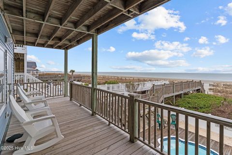 Single Family Residence in Holden Beach NC 557 Ocean Boulevard 41.jpg