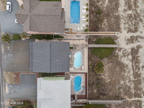 Single Family Residence in Holden Beach NC 557 Ocean Boulevard 49.jpg