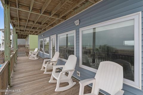 Single Family Residence in Holden Beach NC 557 Ocean Boulevard 43.jpg