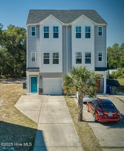 Townhouse in Carolina Beach NC 709 Elton Avenue #1.jpg