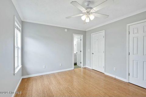Single Family Residence in Carolina Beach NC 112 Palm Breeze Drive 13.jpg