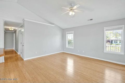Single Family Residence in Carolina Beach NC 112 Palm Breeze Drive 8.jpg