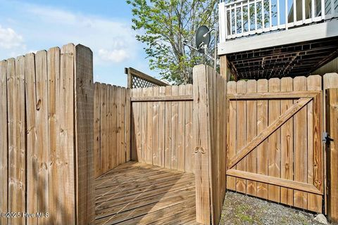 Single Family Residence in Carolina Beach NC 112 Palm Breeze Drive 36.jpg