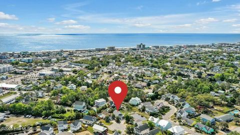 Single Family Residence in Carolina Beach NC 112 Palm Breeze Drive 41.jpg