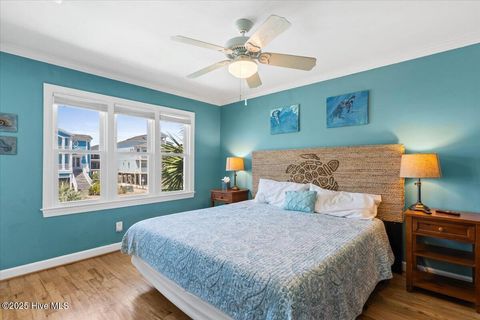 Single Family Residence in Holden Beach NC 1033 Ocean Boulevard 20.jpg