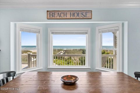 Single Family Residence in Holden Beach NC 1033 Ocean Boulevard 15.jpg