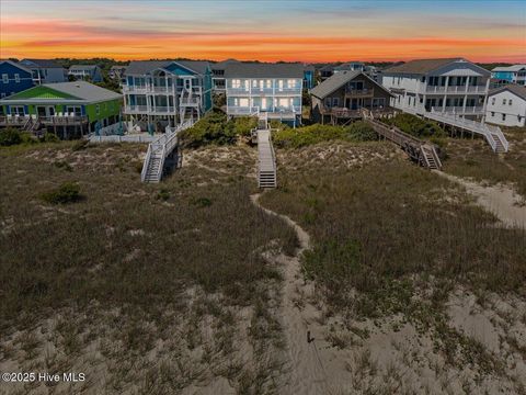 Single Family Residence in Holden Beach NC 1033 Ocean Boulevard 2.jpg