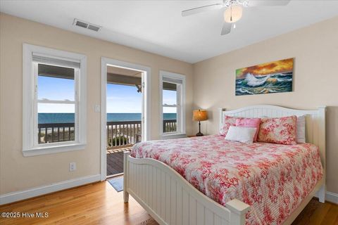 Single Family Residence in Holden Beach NC 1033 Ocean Boulevard 26.jpg