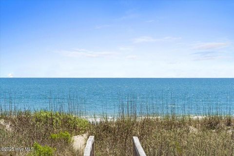 Single Family Residence in Holden Beach NC 1033 Ocean Boulevard 7.jpg