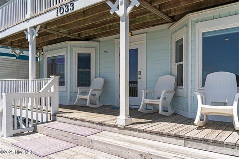 Single Family Residence in Holden Beach NC 1033 Ocean Boulevard 40.jpg