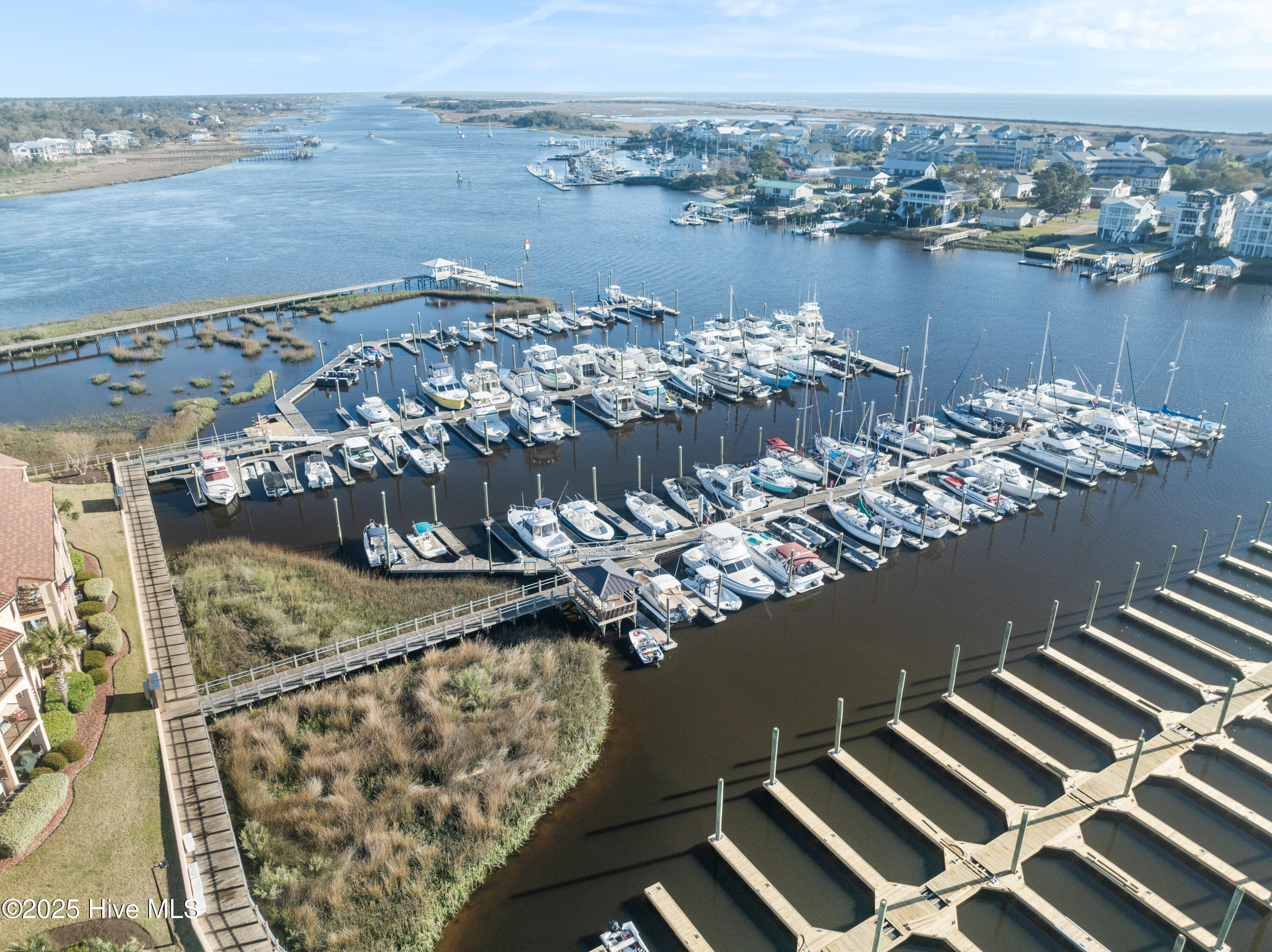 Townhouse in Carolina Beach NC 103 Spencer-Farlow Drive 84.jpg
