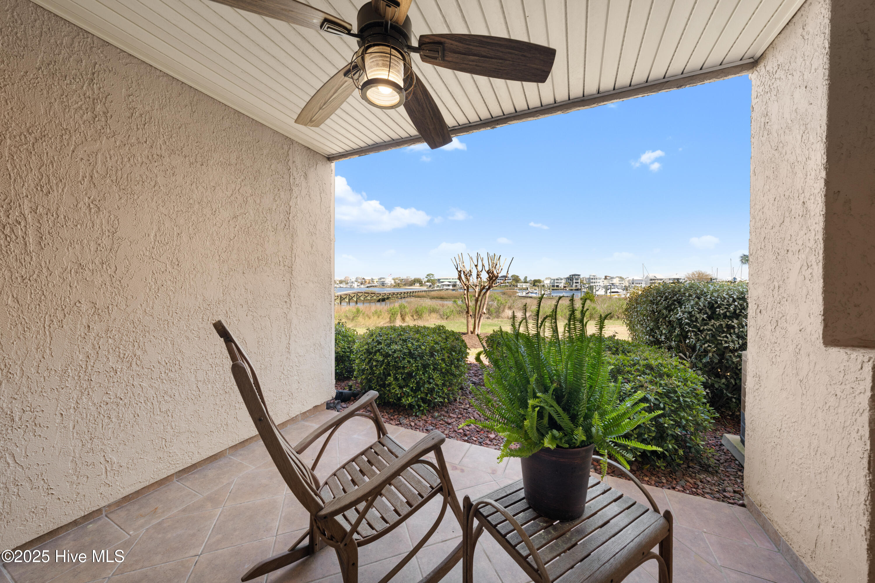 Townhouse in Carolina Beach NC 103 Spencer-Farlow Drive 11.jpg