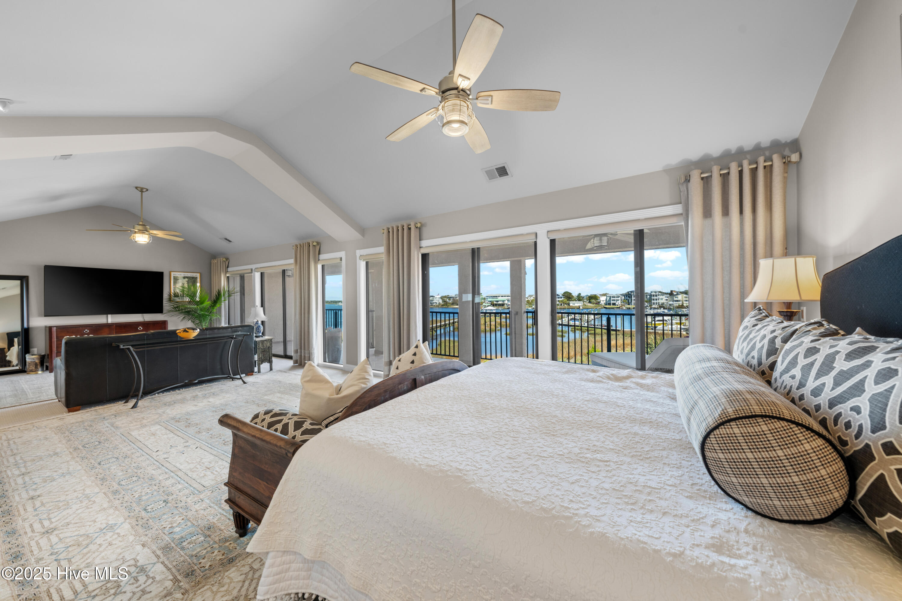 Townhouse in Carolina Beach NC 103 Spencer-Farlow Drive 48.jpg