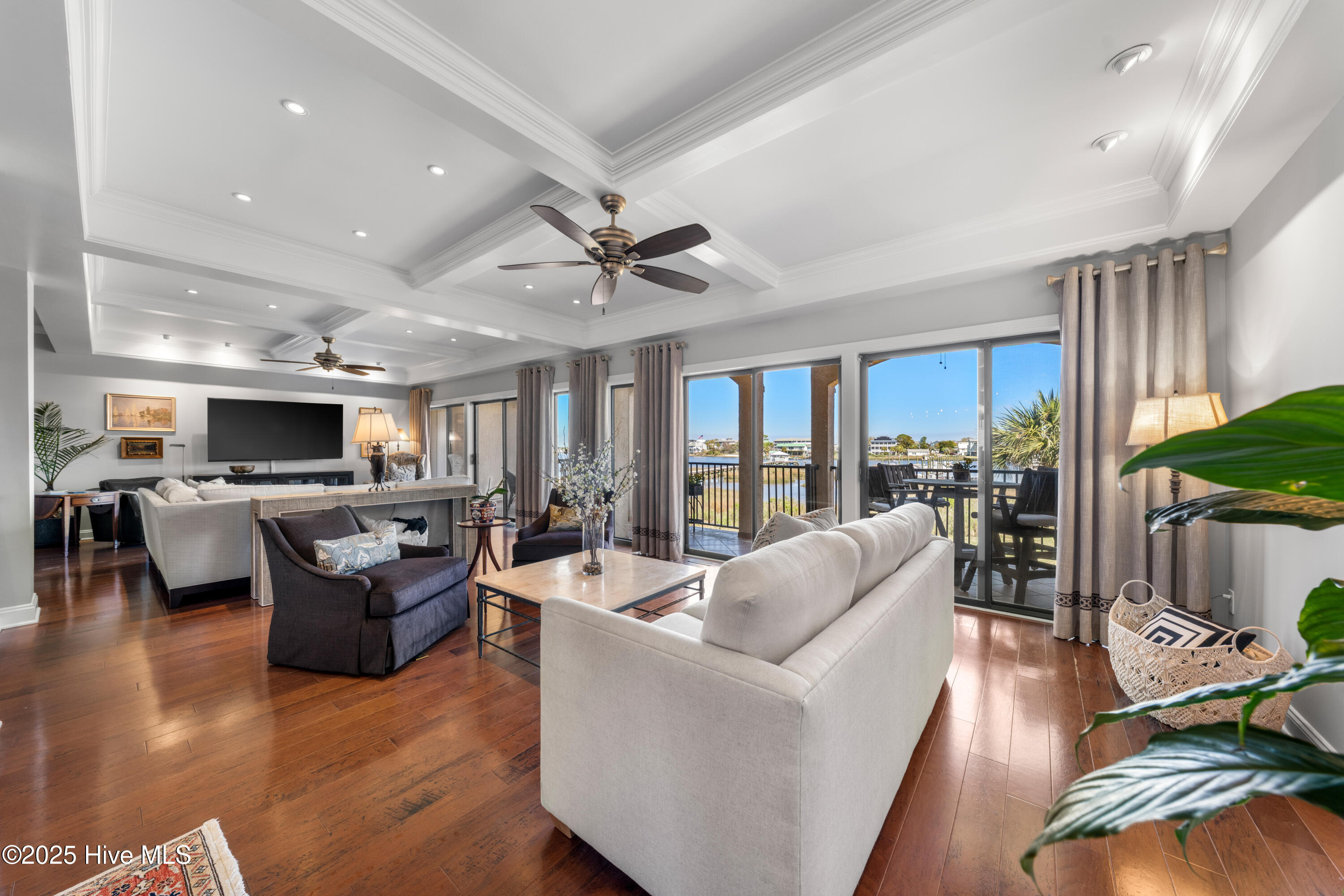 Townhouse in Carolina Beach NC 103 Spencer-Farlow Drive 36.jpg