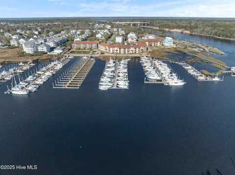 Townhouse in Carolina Beach NC 103 Spencer-Farlow Drive 83.jpg