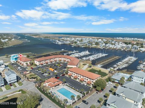 Townhouse in Carolina Beach NC 103 Spencer-Farlow Drive 3.jpg
