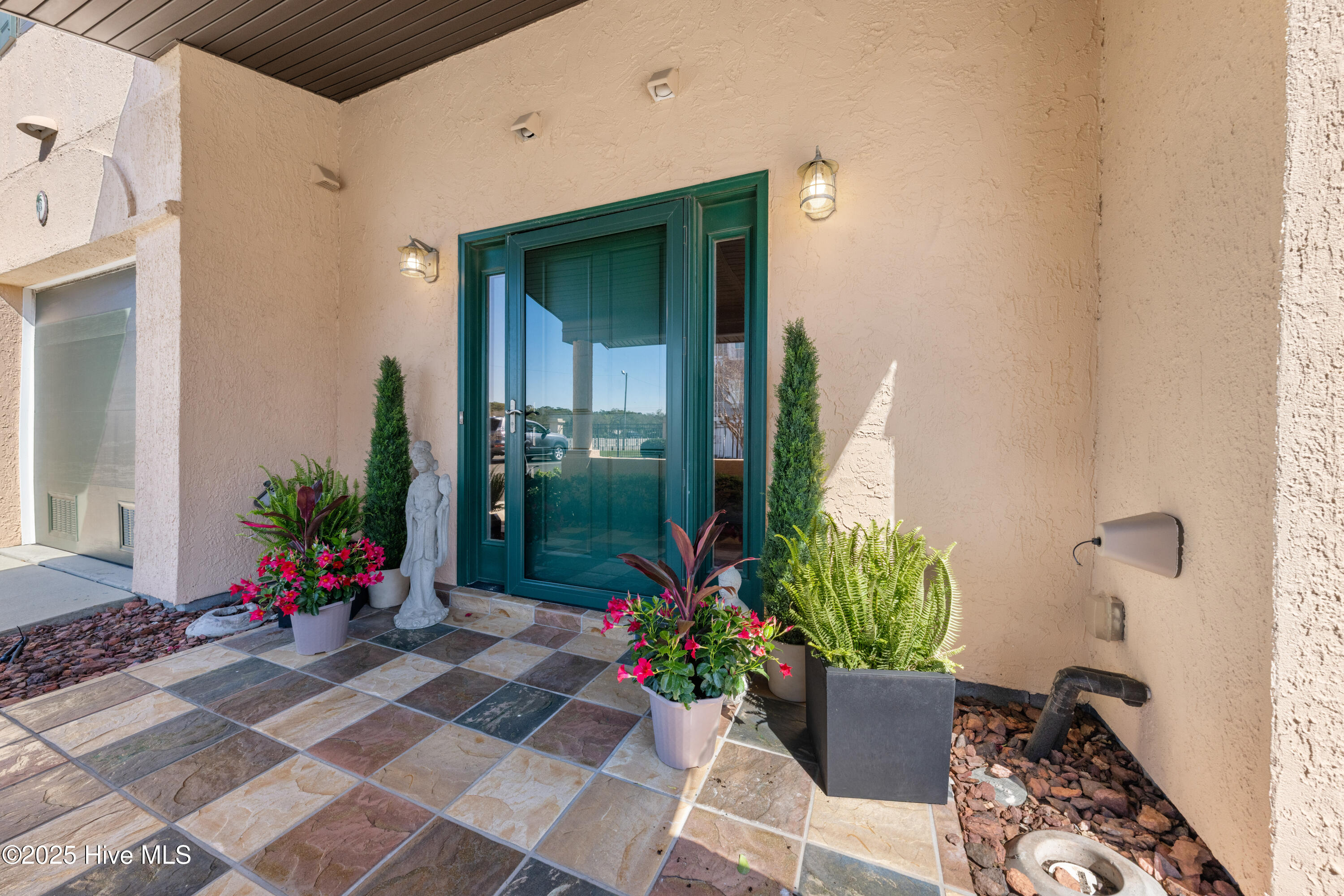 Townhouse in Carolina Beach NC 103 Spencer-Farlow Drive 6.jpg