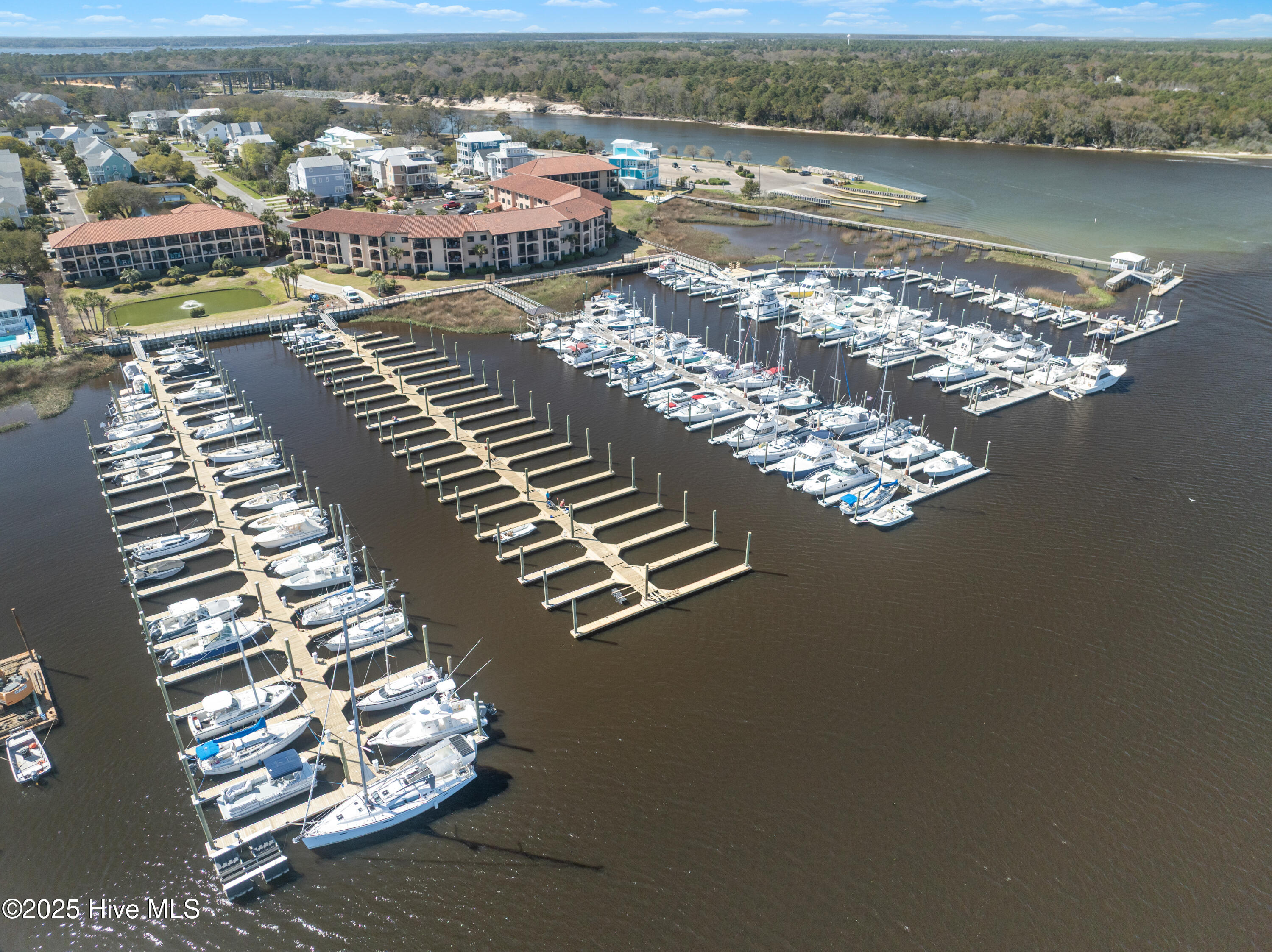 Townhouse in Carolina Beach NC 103 Spencer-Farlow Drive 94.jpg