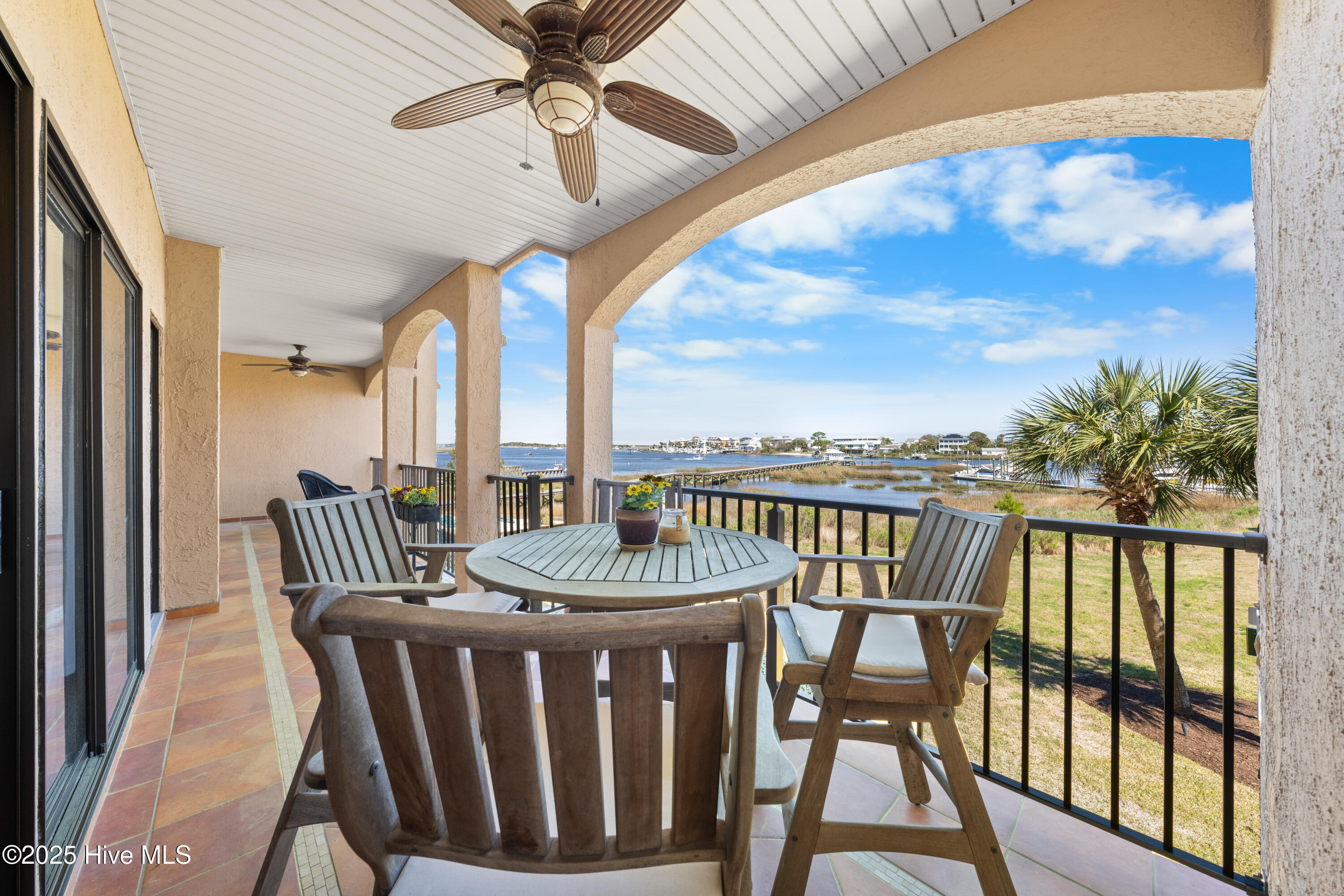 Townhouse in Carolina Beach NC 103 Spencer-Farlow Drive 37.jpg