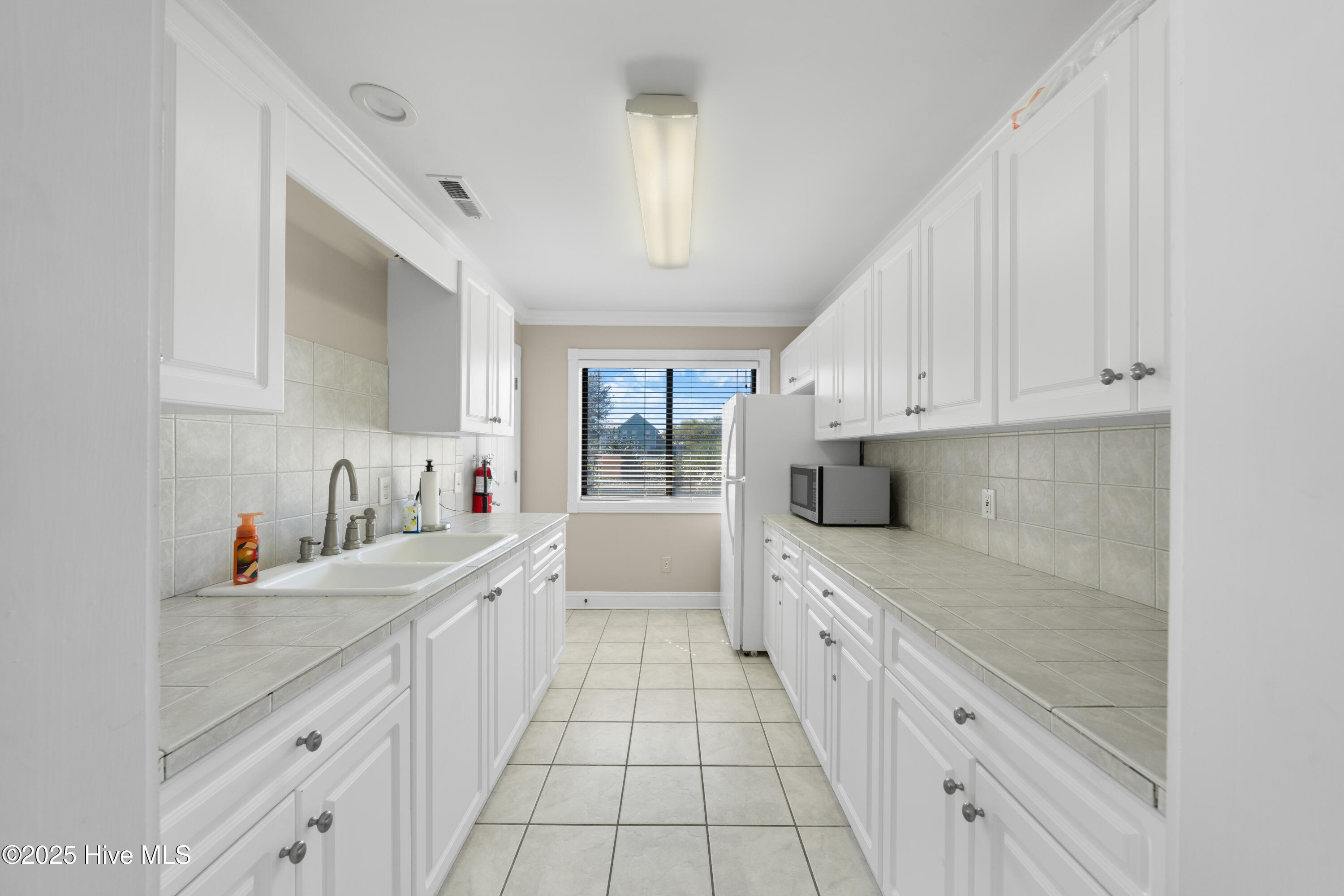 Townhouse in Carolina Beach NC 103 Spencer-Farlow Drive 71.jpg