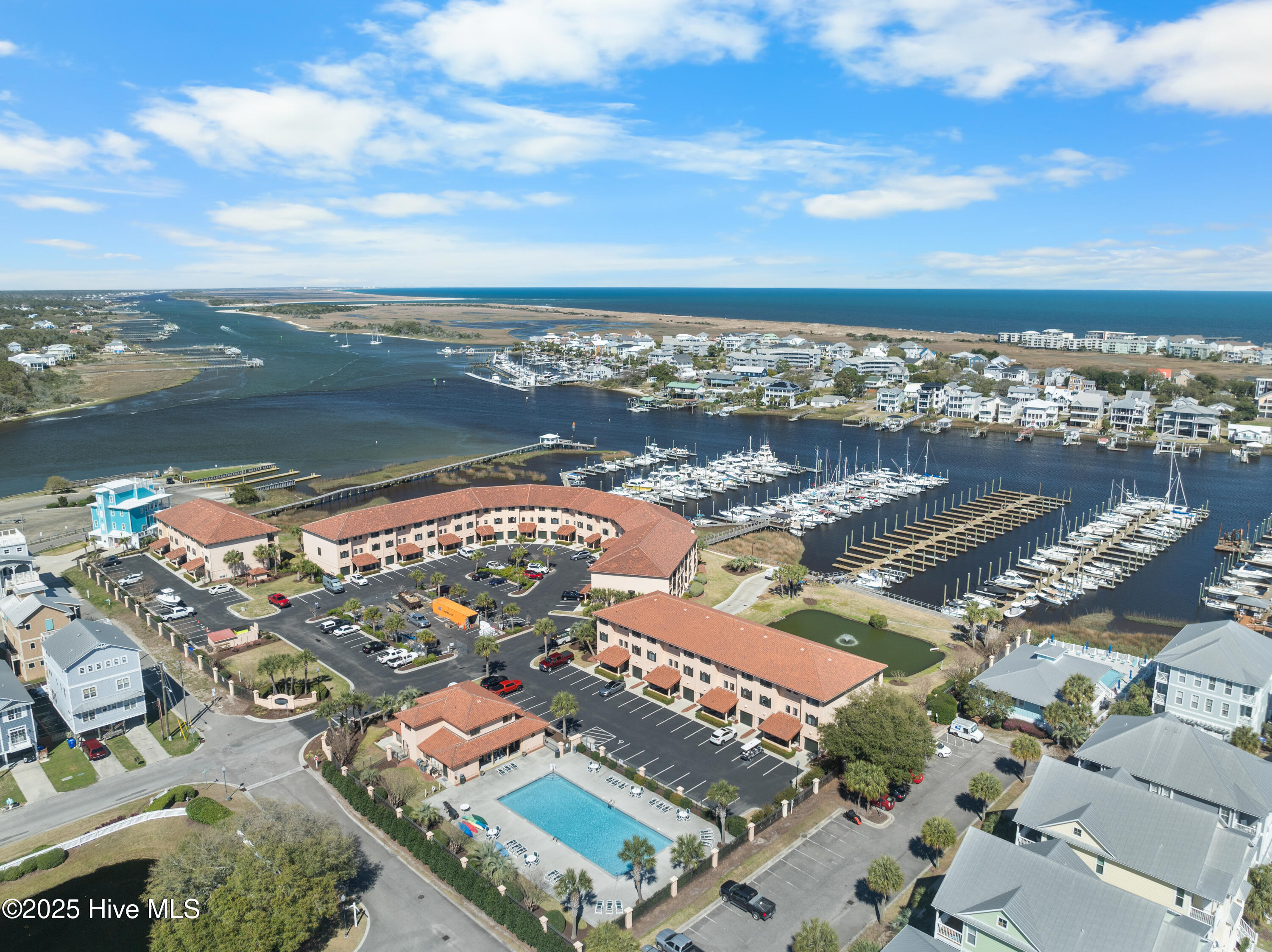 Townhouse in Carolina Beach NC 103 Spencer-Farlow Drive 90.jpg