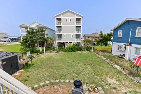 Single Family Residence in Carolina Beach NC 805 Carolina Beach Avenue 9.jpg