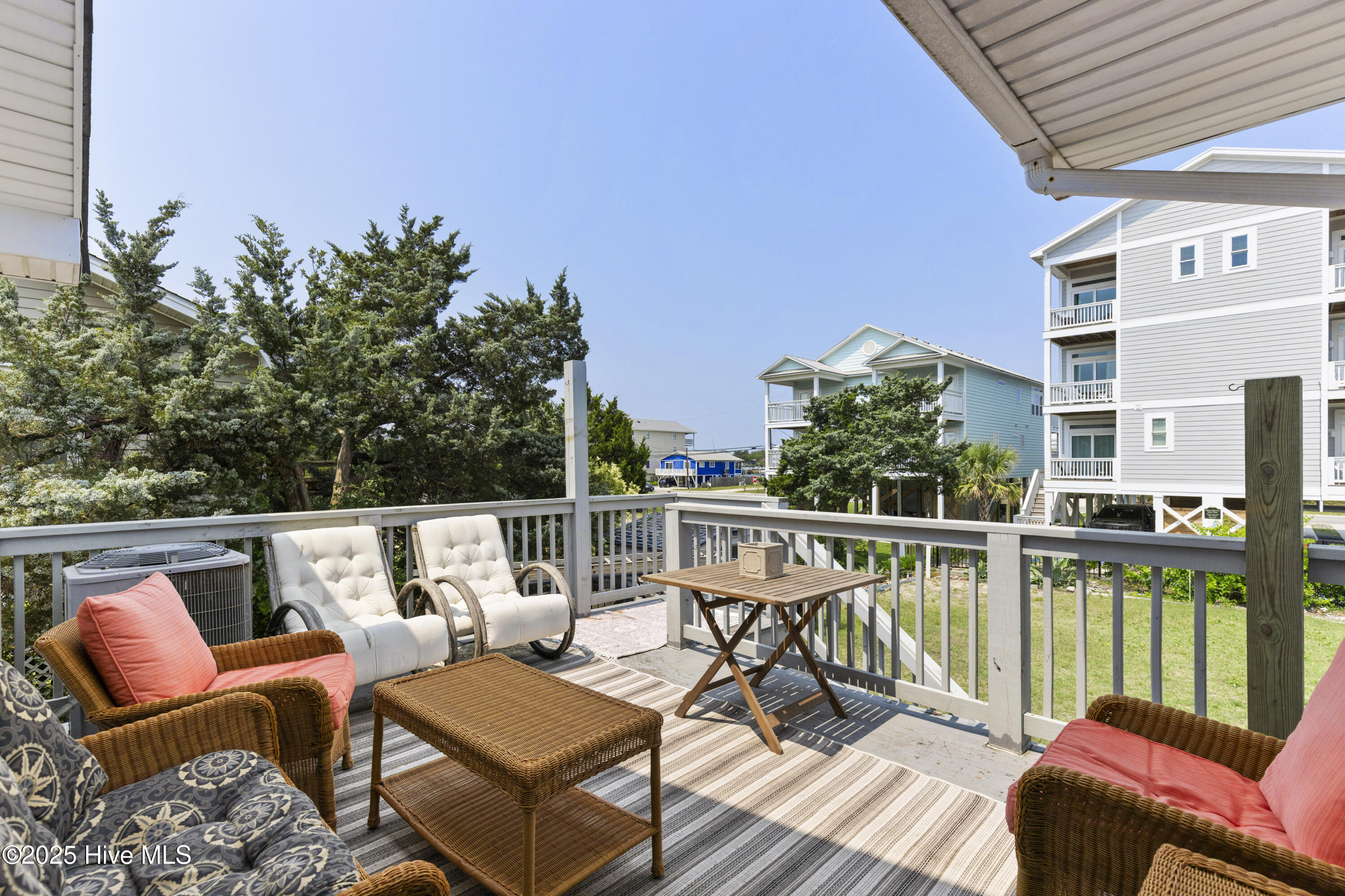 Single Family Residence in Carolina Beach NC 805 Carolina Beach Avenue 8.jpg