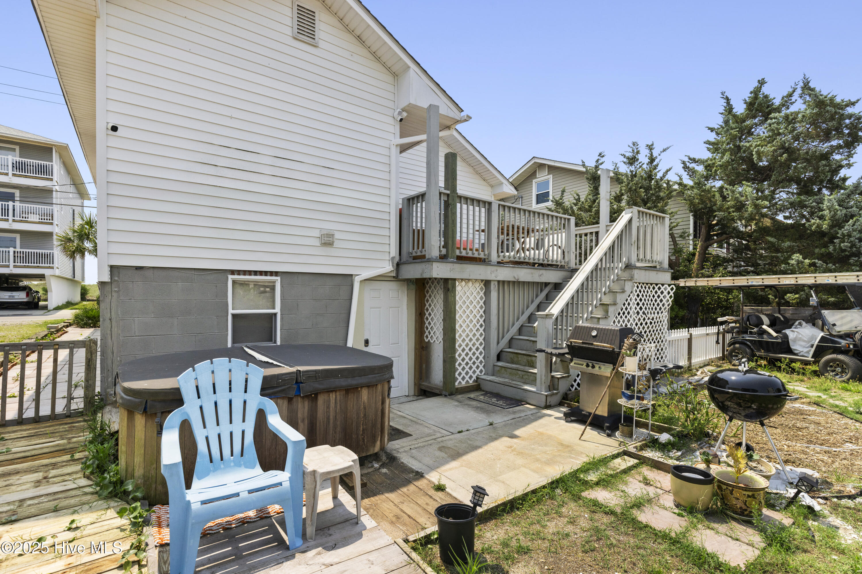 Single Family Residence in Carolina Beach NC 805 Carolina Beach Avenue 10.jpg