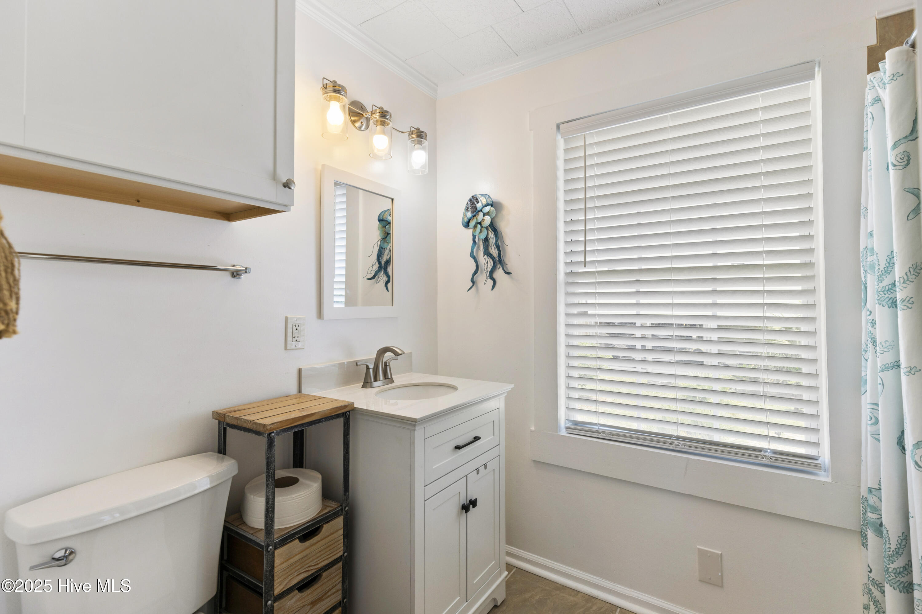 Single Family Residence in Carolina Beach NC 805 Carolina Beach Avenue 28.jpg