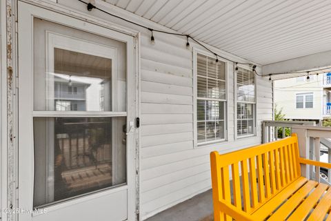 Single Family Residence in Carolina Beach NC 805 Carolina Beach Avenue 4.jpg