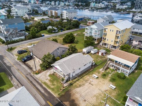 Single Family Residence in Carolina Beach NC 805 Carolina Beach Avenue 17.jpg