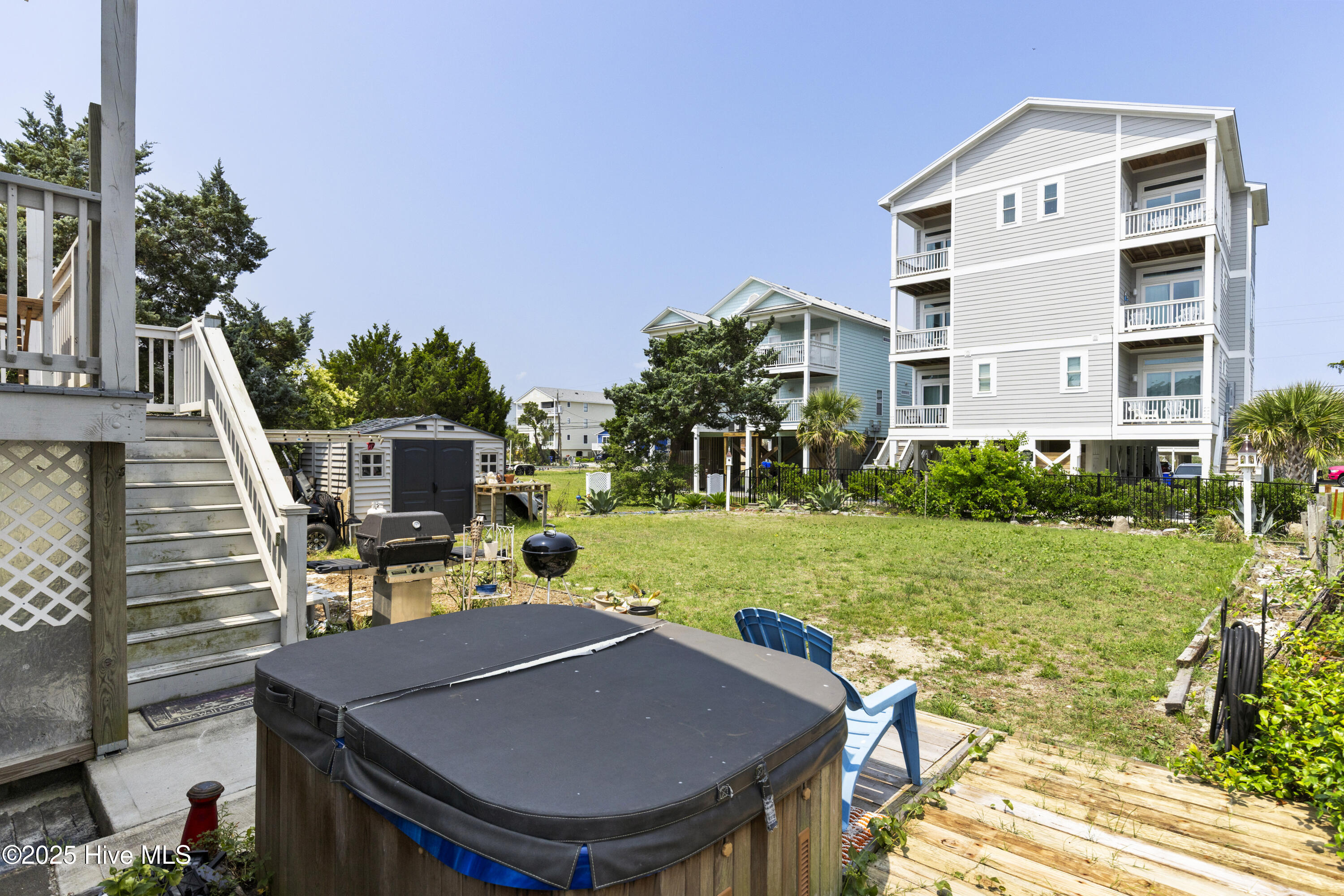 Single Family Residence in Carolina Beach NC 805 Carolina Beach Avenue 13.jpg