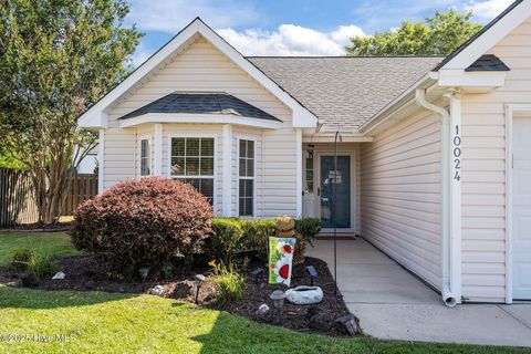 Single Family Residence in Belville NC 10024 Birch Place.jpg